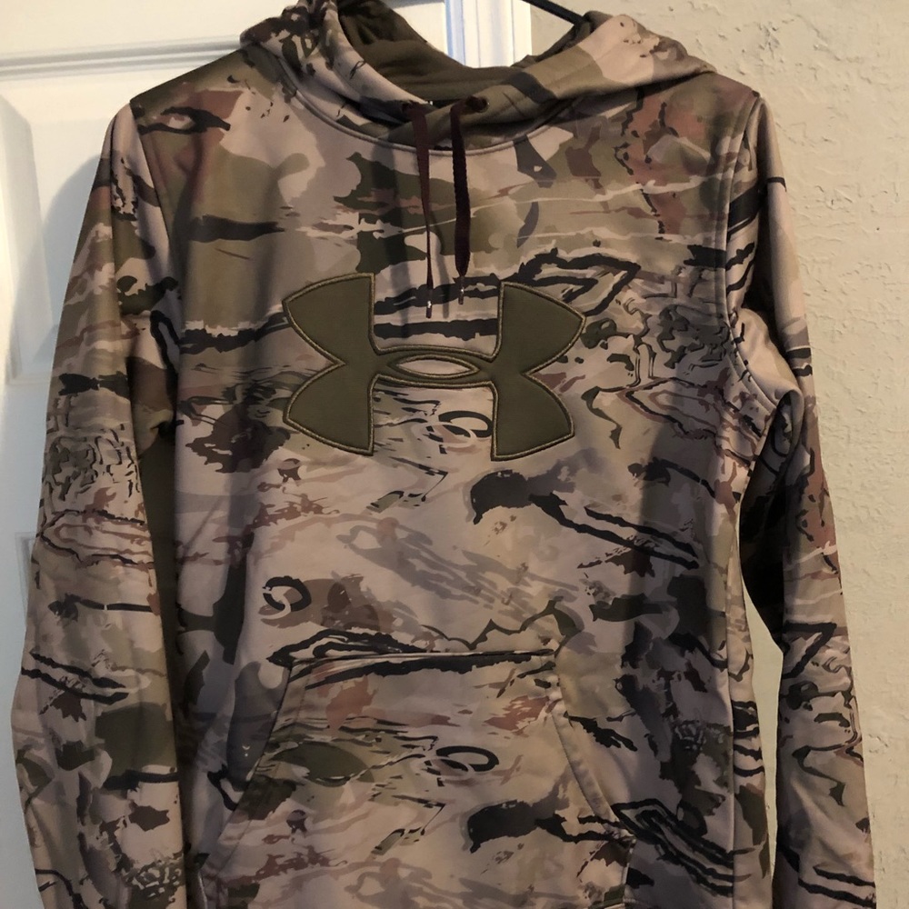 Under Armour Camo Hoodie Sweatshirt